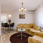 Appartamento In 39105
