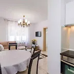 Appartamento In 39105 Povile