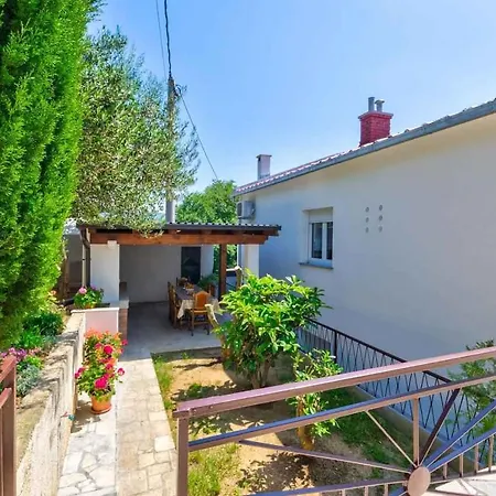 Apartman In 39105