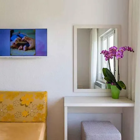 In 39105 Apartman Povile