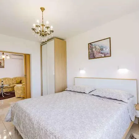 In 39105 Apartman *