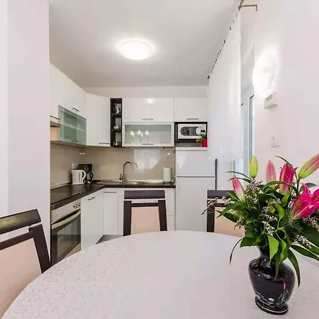 Apartman In 39105