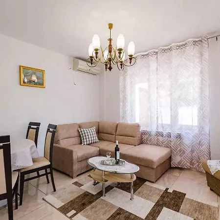 In 39105 Apartman *