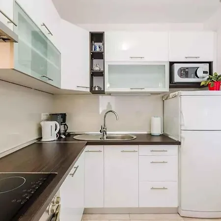 Apartman In 39105 *
