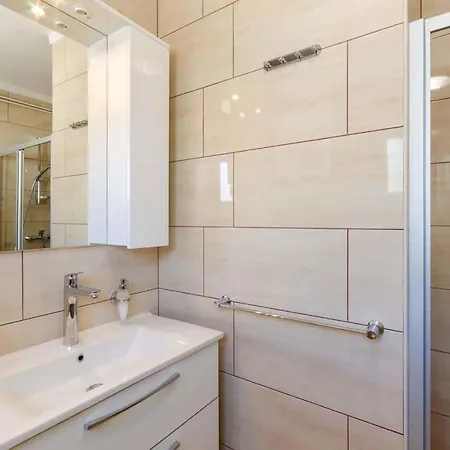 In 39105 Apartment