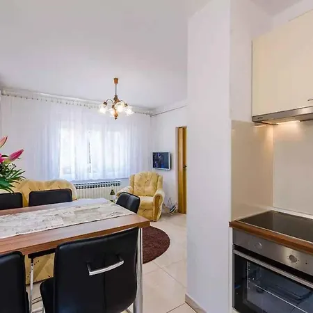 Apartment In 39105 Povile