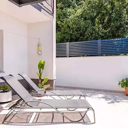 Apartment In 39105 Povile