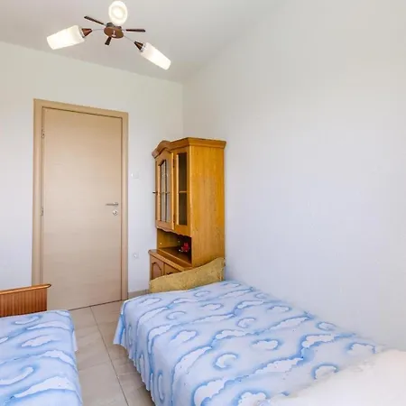 In 39105 Apartment